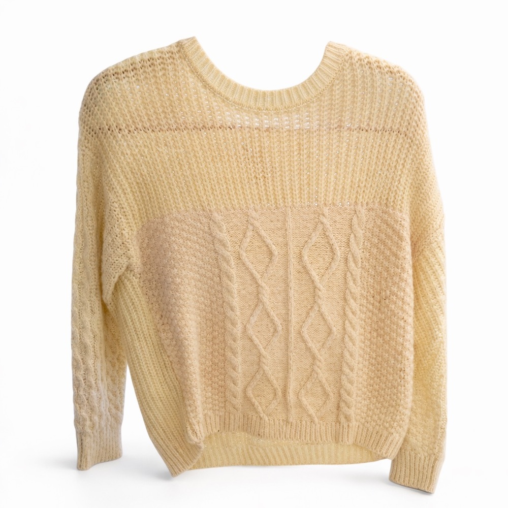 Elegant Women's Cable‎ Knit Sweater - Cream